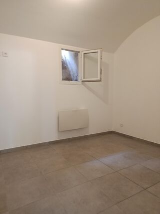  Appartement à louer 1 pièce 38 m²