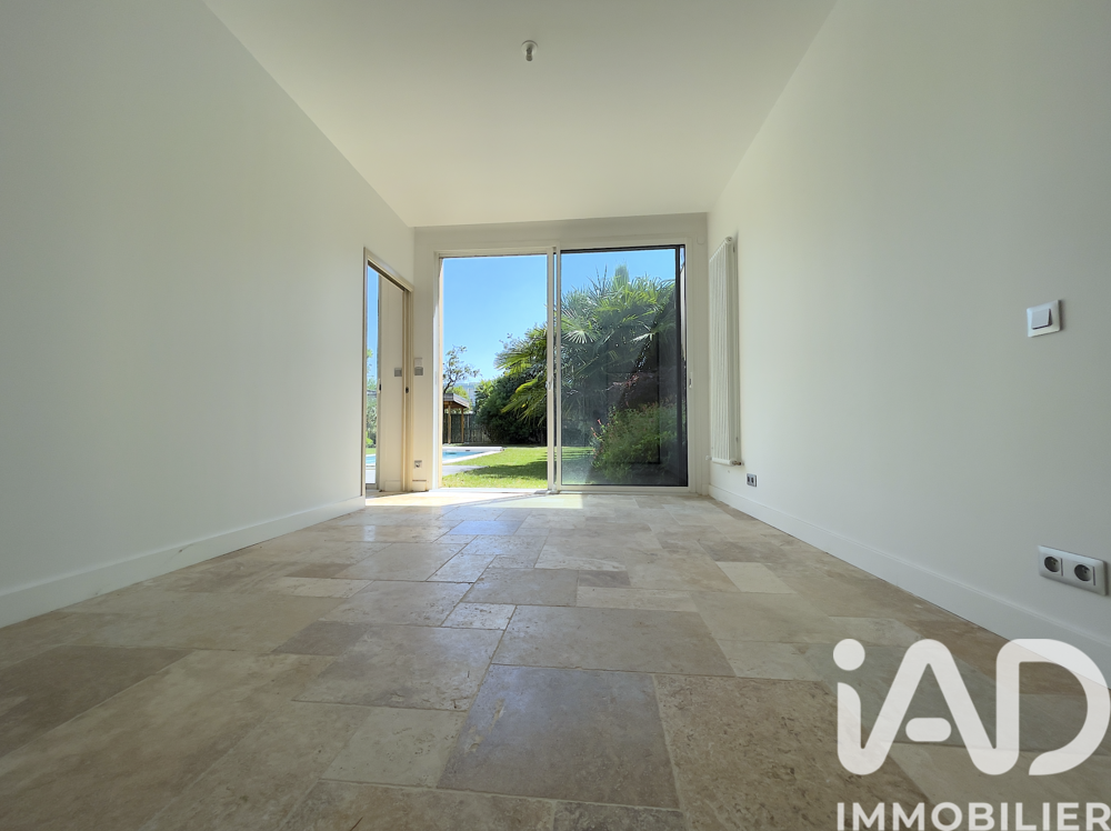 à vendre  Appartement Bordeaux (33800)