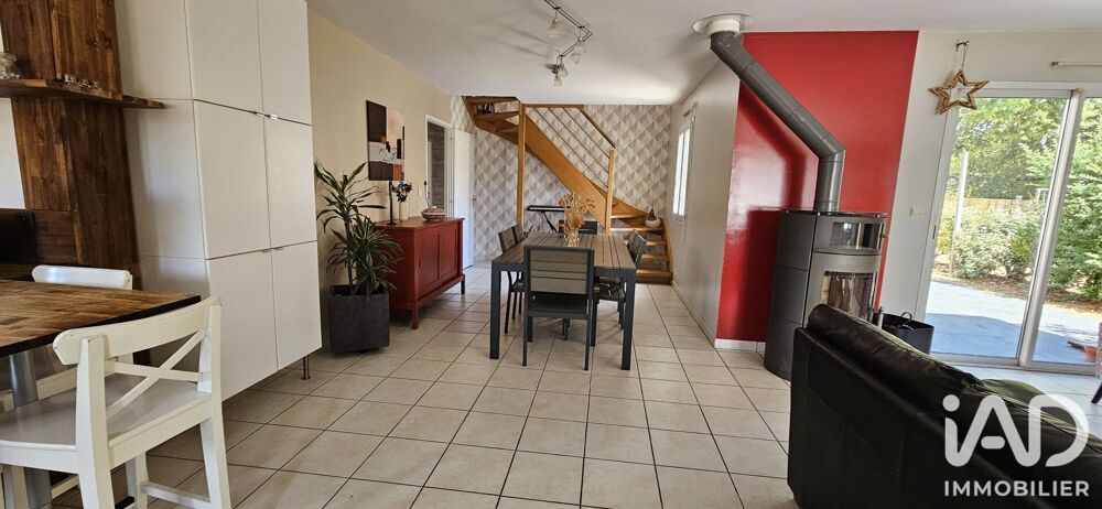 Vente Maison Vente Maison traditionnelle 7 pièces La haie-fouassière