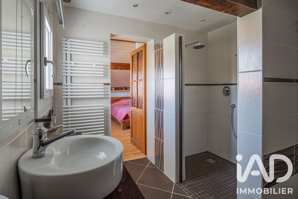 à vendre  Maison Pers-Jussy (74930)