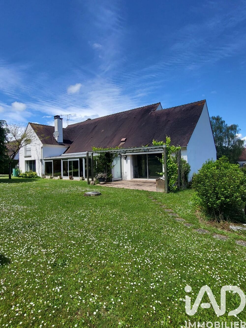 Vente Maison Vente Maison traditionnelle 9 pièces Château-landon