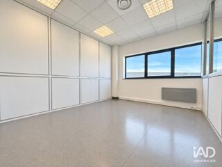   Location Bureaux 157 m&sup2; Fèves