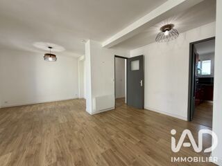 Appartement à louer 4 pièces 84 m²