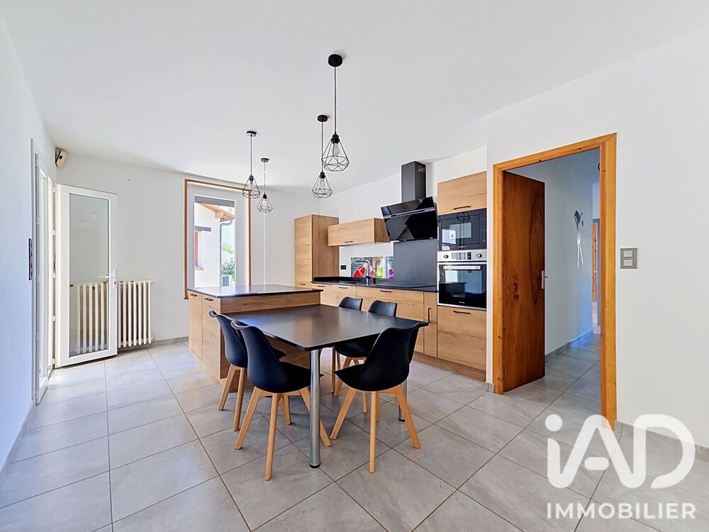 Vente Maison Vente Maison de village 6 pièces Razengues