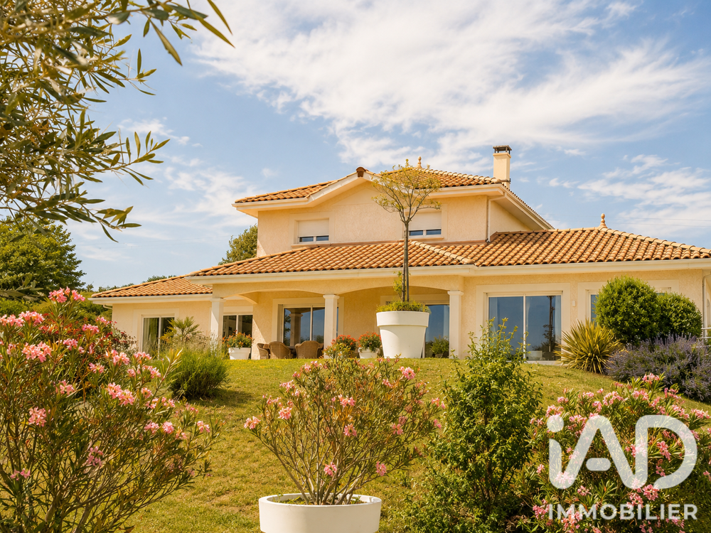 à vendre  Maison Bourgoin-Jallieu (38300)