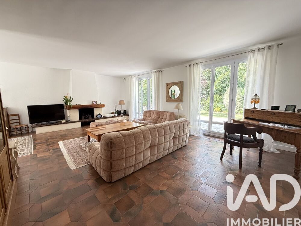 Vente Maison Vente Maison traditionnelle 6 pièces Santeny