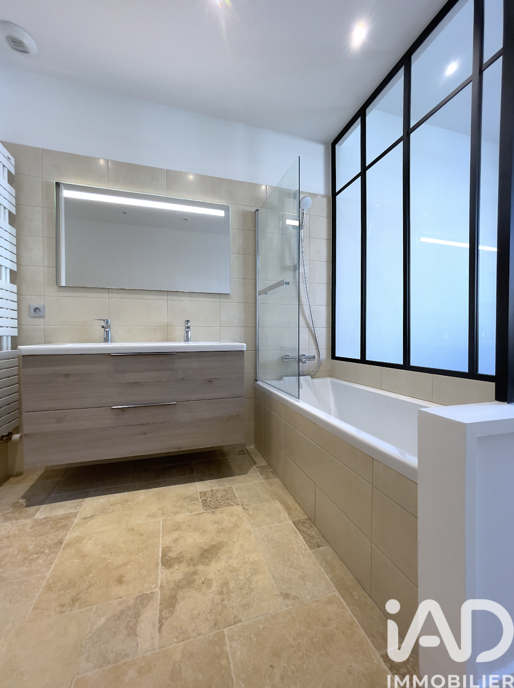 à vendre  Appartement Bordeaux (33800)