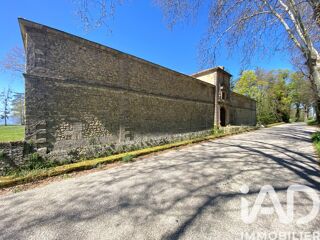  Maison à vendre 15 + pièces 1380 m²