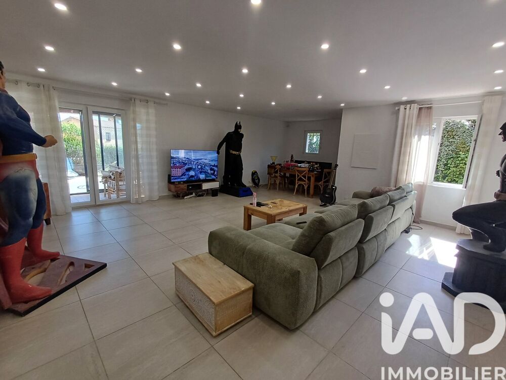� vendre  Maison Saint-Cyr-sur-Mer (83270)