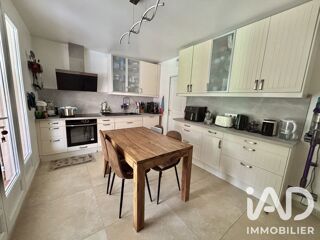  Maison à louer 8 pièces 148 m²