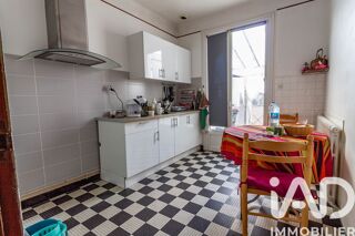  Immeuble � vendre 240 m�