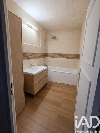  Appartement � vendre 4 pi�ces 81 m�