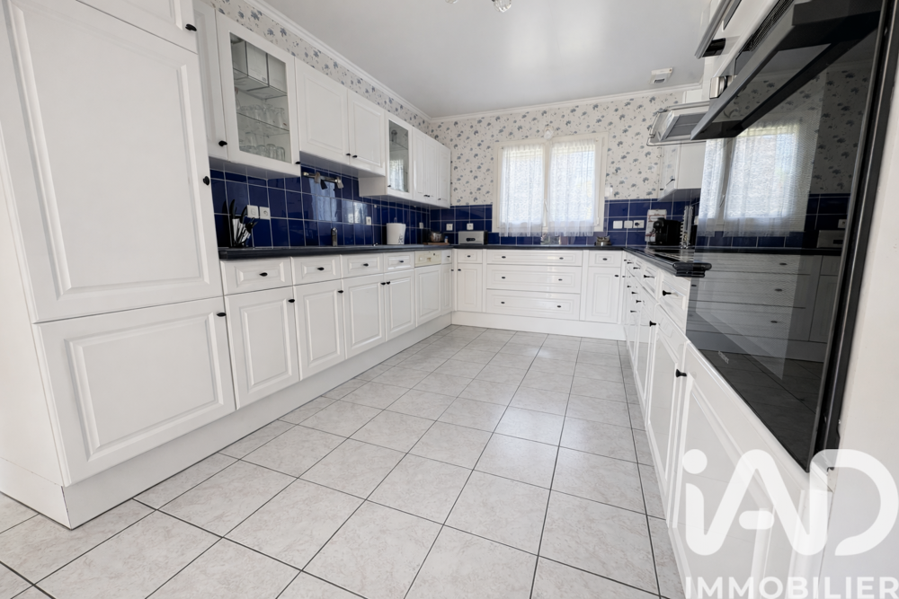 Vente Maison Vente Maison traditionnelle 9 pièces Domats