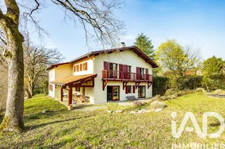 Maison 8 pièces 215 m² · à Arcangues · 215 m² · 970 000 €