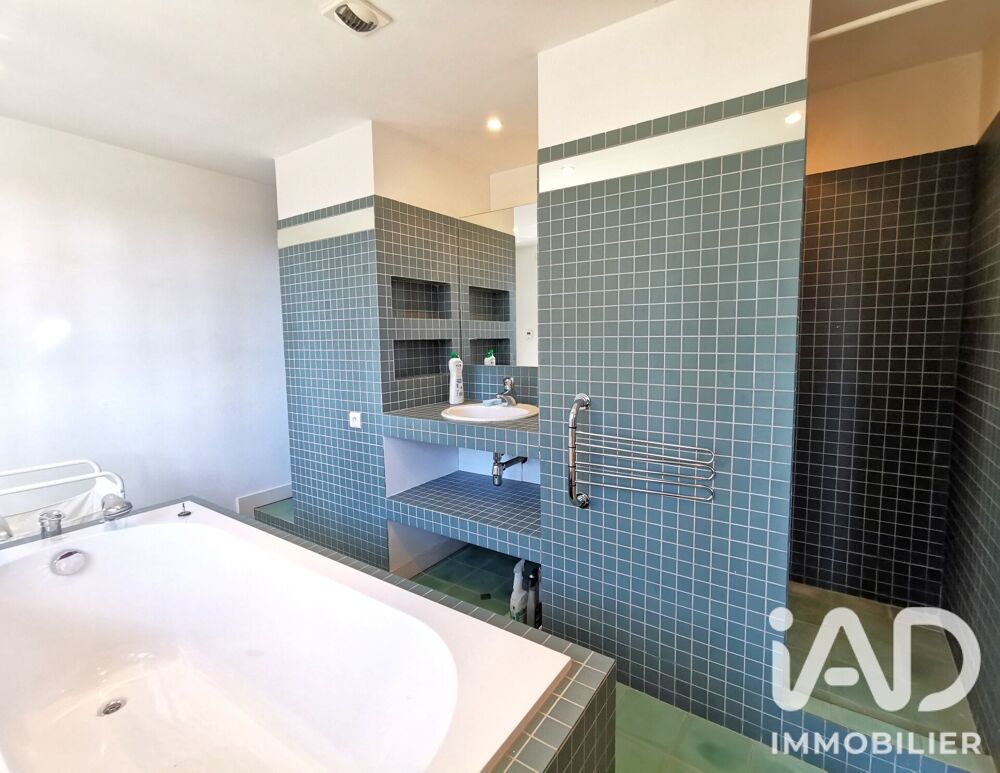 à vendre  Maison Figeac (46100)