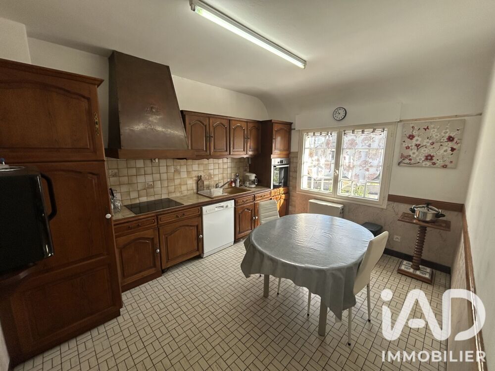 Vente Maison Vente Maison traditionnelle 7 pièces La selle-craonnaise