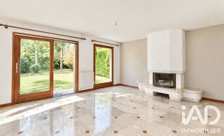  Maison à louer 7 pièces 198 m²
