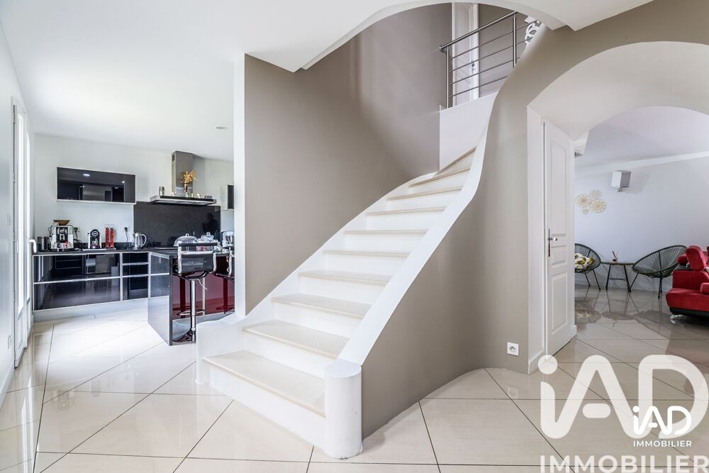 Vente Maison Vente Maison/villa 6 pièces Sainte-geneviève