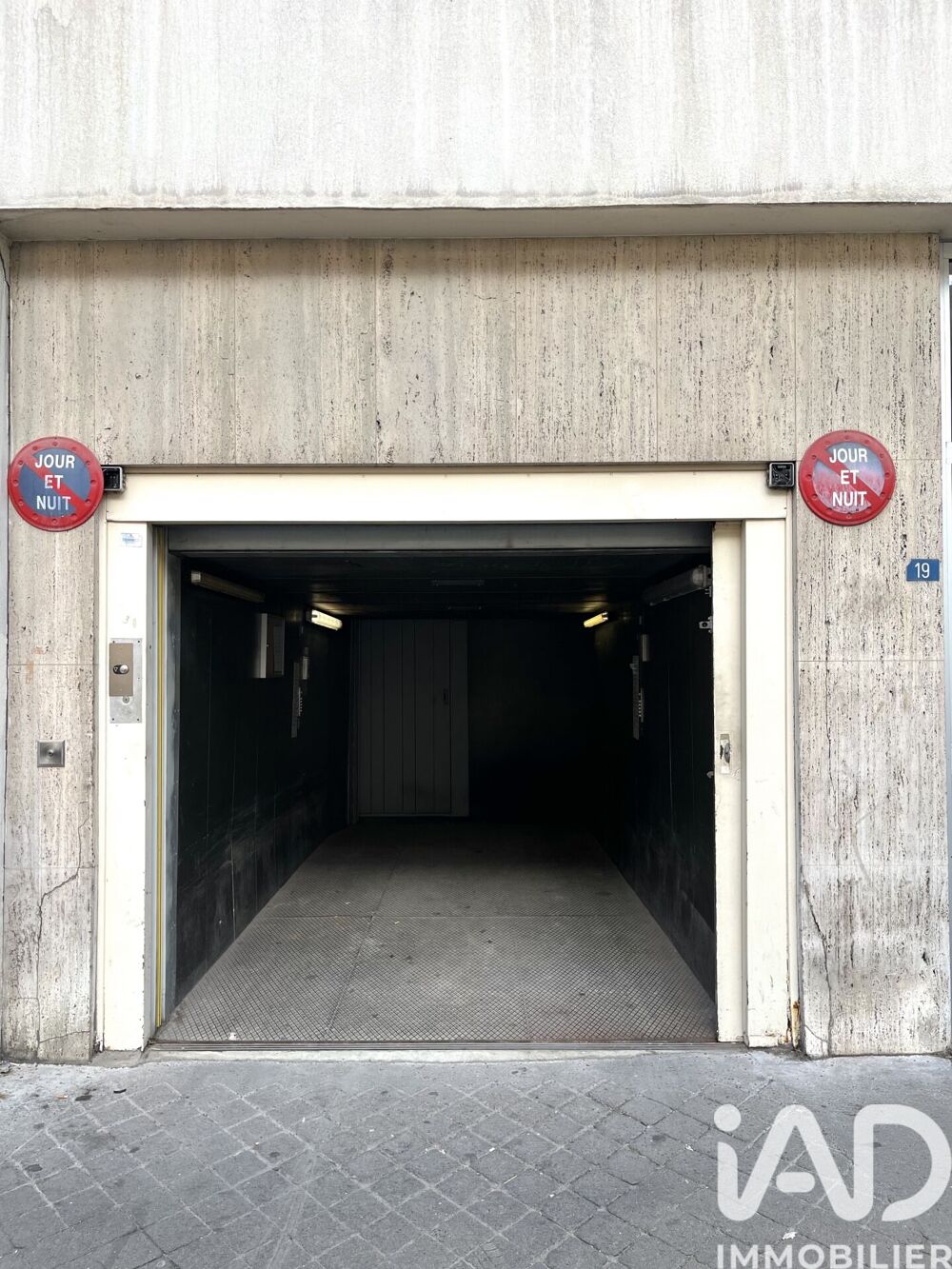 Vente Parking/Garage Vente Parking 11 m&sup2; Paris 15