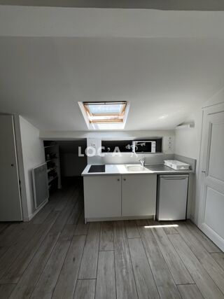  Appartement à louer 1 pièce 30 m²