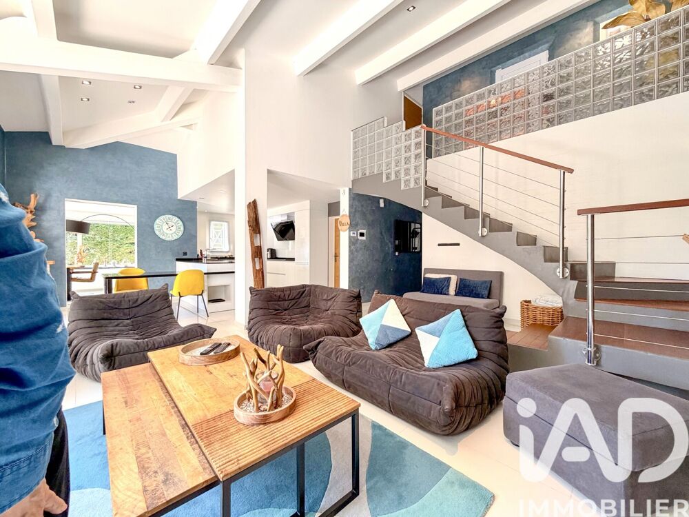 à vendre  Maison Saint-Raphaël (83700)