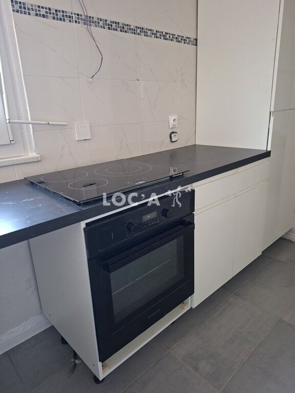 1200€ CC / Mois A SAISIR PROX VILLAGE DE RILLEUX CENTRE....