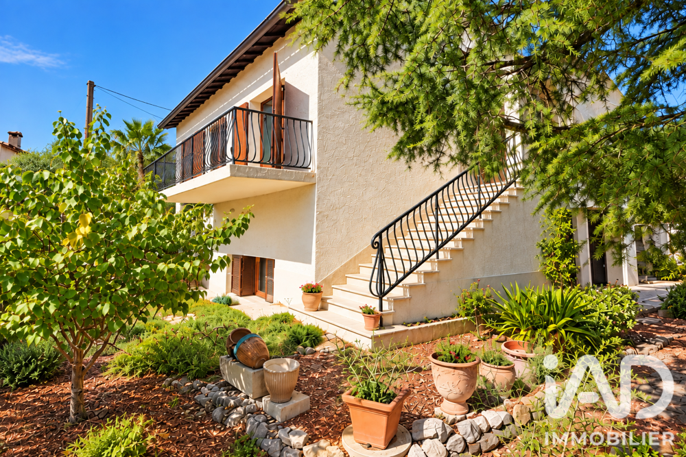 Vente Maison Vente Maison traditionnelle 4 pièces Arles