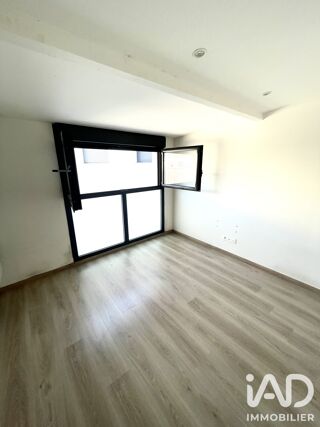  Appartement à louer 3 pièces 77 m²