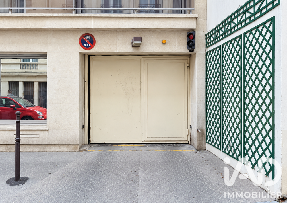 Vente Parking/Garage Vente Parking 12 m&sup2; Paris
