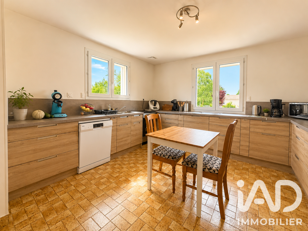 vente Maison - 5 pièce(s) - 91 m² Les Lucs-sur-Boulogne (85170)