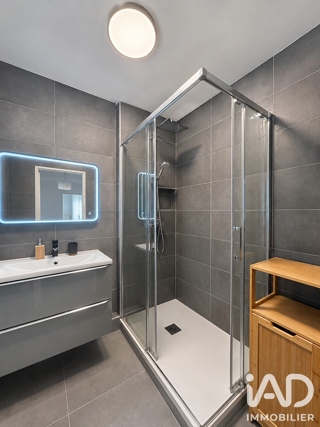 Appartement à louer 3 pièces 71 m²