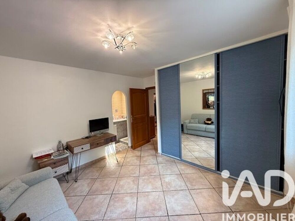 à vendre  Maison Cagnes-sur-Mer (06800)