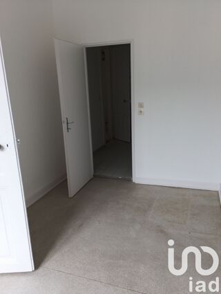  Appartement à louer 4 pièces 104 m²