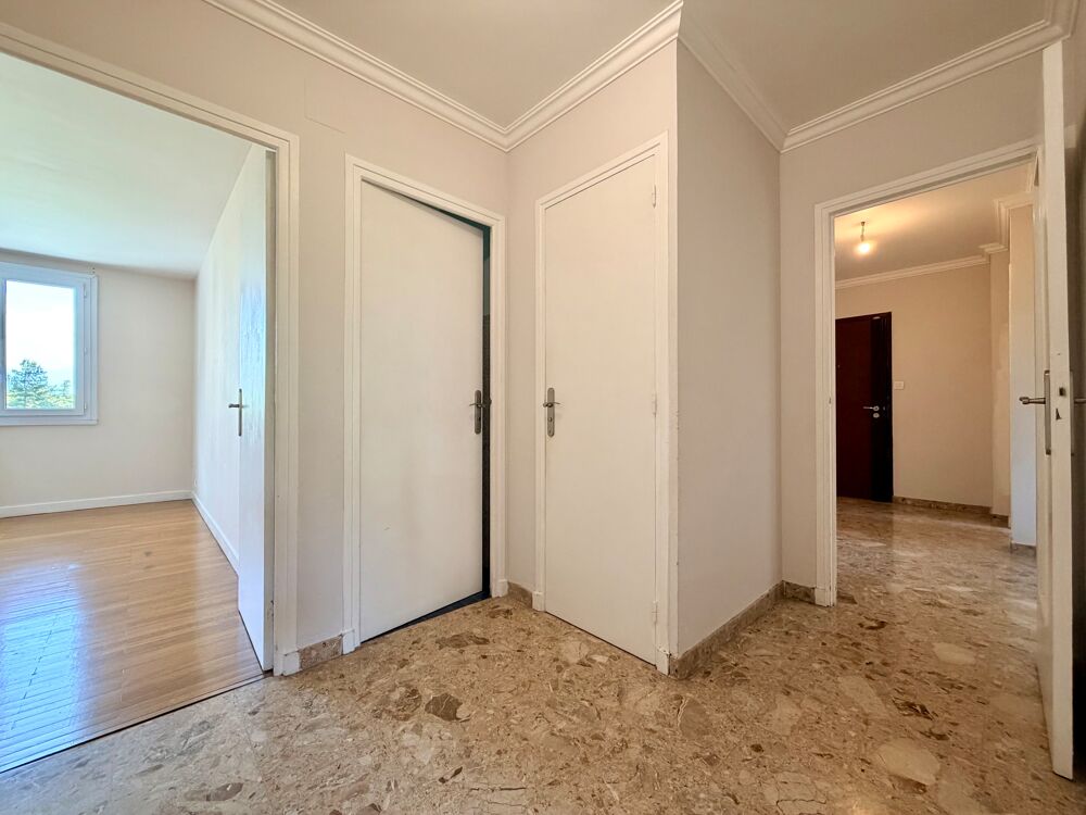 Vente Appartement MEYLAN BEL APPARTEMENT TRAVERSANT F4 DONNANT SUR PARC Meylan