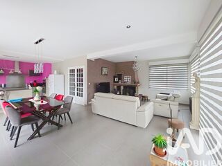  Maison à vendre 8 pièces 237 m²