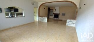  Appartement à louer 4 pièces 100 m²