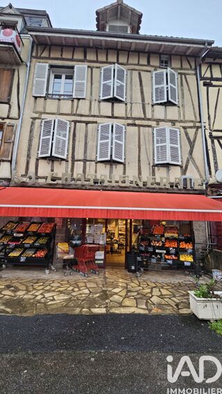  Immeuble à vendre 251 m²