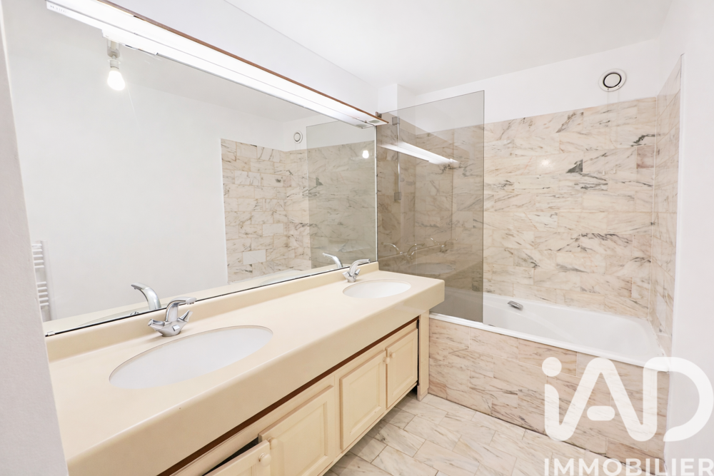 � vendre  Appartement Courbevoie (92400)
