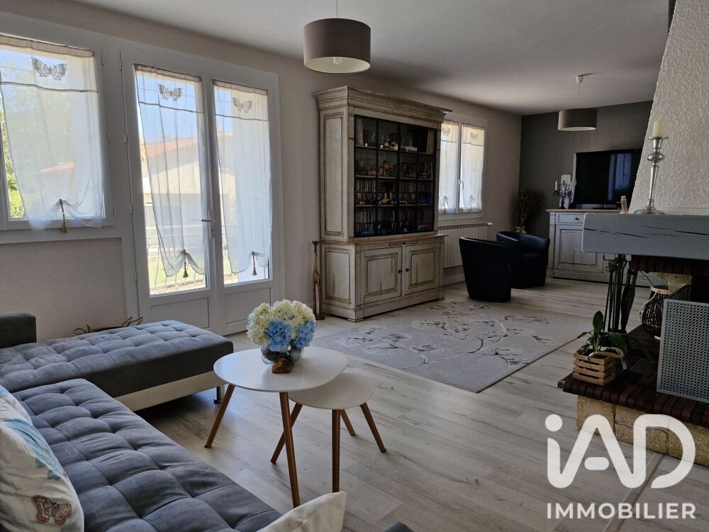 Vente Maison Vente Maison/villa 6 pièces Ruffec