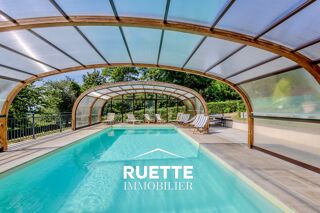  Maison à vendre 1049 m²