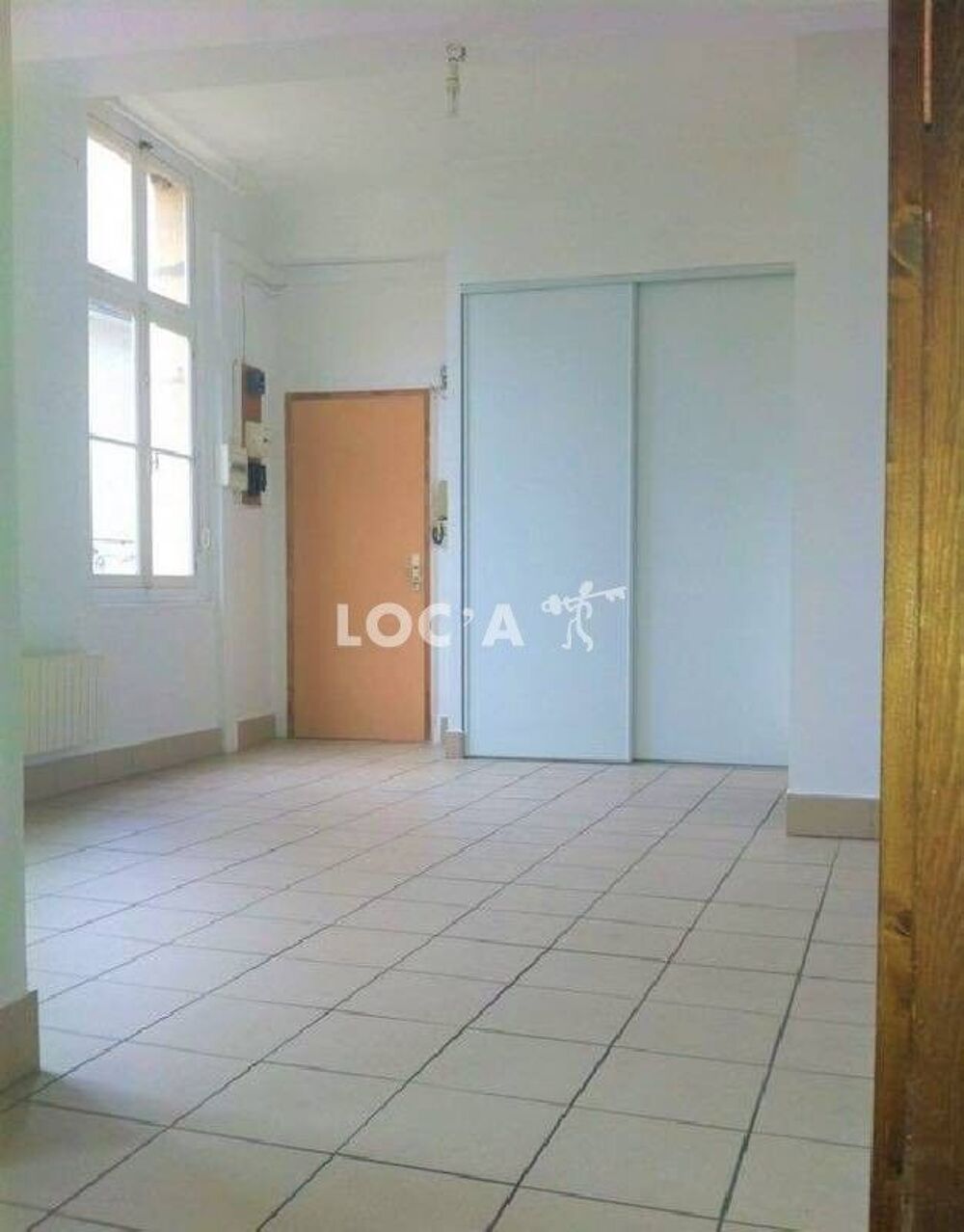 670€ cc / Mois -CENTRE VILLE Spacieux appartement F2 de....