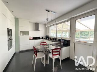  Maison à vendre 10 pièces 234 m²
