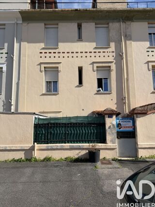  Immeuble � vendre 180 m�