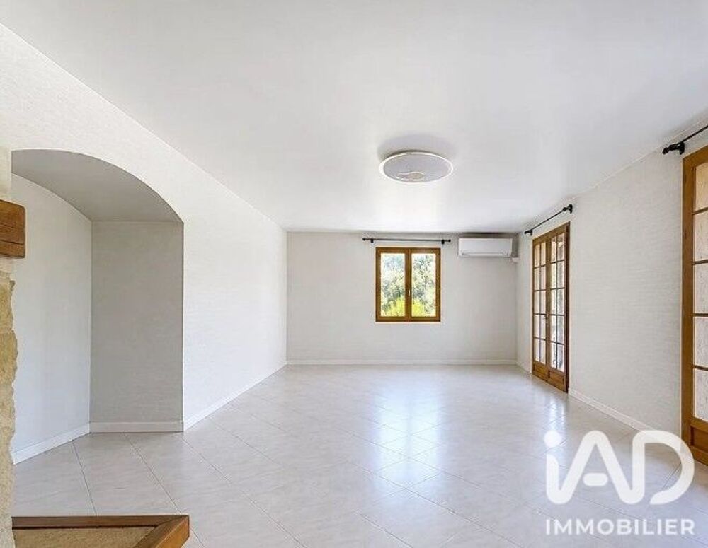 vente Maison - 10 pièce(s) - 213 m² Les Pennes-Mirabeau (13170)