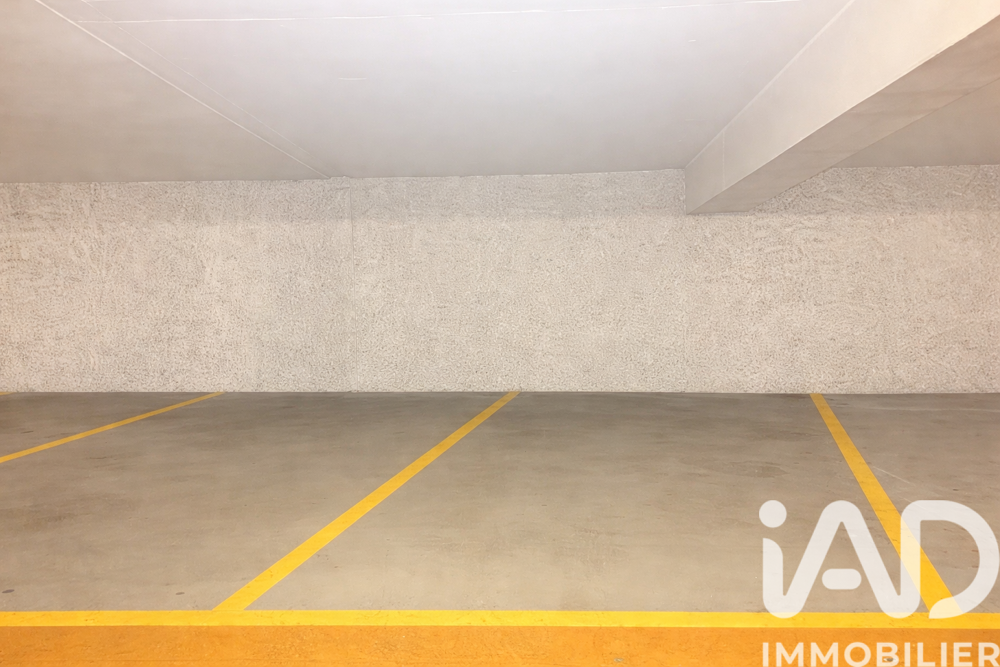 Vente Parking/Garage Vente Parking 12 m&sup2; Paris 8
