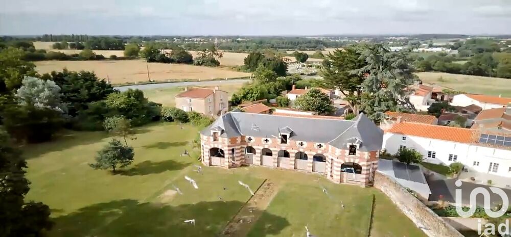 � vendre  Maison Chantonnay (85110)