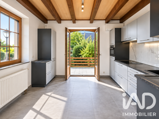  Appartement à louer 4 pièces 133 m²