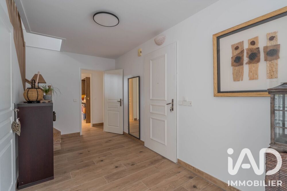 à vendre  Maison Magny-le-Hongre (77700)