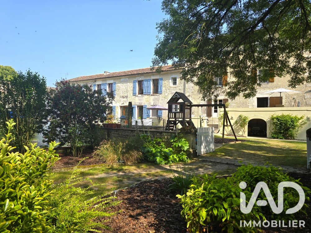à vendre  Maison Bourg-Charente (16200)