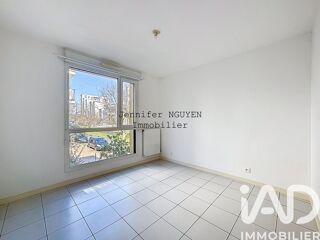  Appartement à louer 3 pièces 65 m²